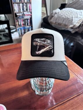 Goorin Brothers THE VICIOUS SNAKE Trucker Hat. New with Tags. NWT